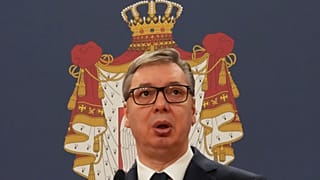 Miloš Vučević  azt nyilatkozta, hogy a blokádban lévő diákok azért utasították vissza az államfő ajánlatát, mert „nincs még egy árva ’p’-jük sem a programból Szerbia számára, 