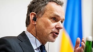 Caspar Veldkamp, a pénteken lemondott holland külügyminiszter 2025 január 16-án Kijevben.