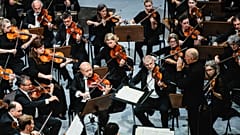 Mahler'in 2 ve 5 numaralı senfonileri Estonyalı şef Paavo Järvi yönetimindeki Zürih Tonhalle Orkestrası tarafından seslendirilecek