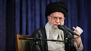 علی خامنه‌ای