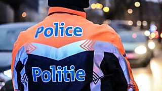 Un agente della polizia belga