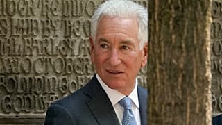 Charles Kushner nimmt am 20. Juli 2022 in New York an der Beerdigung von Ivana Trump teil.
