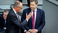 Bundeskanzler Merz warnt, der "Sozialstaat ist nicht mehr finanzierbar", doch bei Reformen müssen sich SPD und Union noch einig werden.