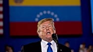 El presidente Donald Trump se dirige a una comunidad venezolano-estadounidense en Miami para denunciar al gobierno presidente Nicolás Maduro. 