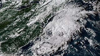 Ulusal Okyanus ve Atmosfer Dairesi (NOAA) tarafından sağlanan bu uydu görüntüsünde, Fernand tropik fırtınası görülüyor, 24 Ağustos 2025