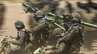 Archív fotó: Hezbollah-terroristák egy dél-libanoni kiképzésen