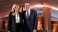 Der griechische Ministerpräsident Kyriakos Mitsotakis und seine Frau Mareva Grabowski-Mitsotakis bei einem NATO-Gipfel in Washington, 9. Juli 2024