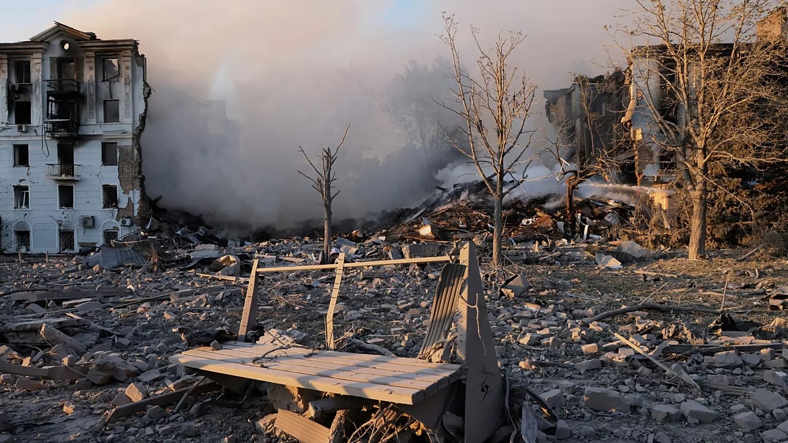 Smoke rises over a residential building destroyed by a Russian air strike on Kramatorsk, 31 July, 2025