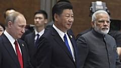 Von links: Der russische Präsident Wladimir Putin, der chinesische Präsident Xi Jinping und der indische Premierminister Narendra Modi kommen zum Dialog der Schwellen- und Entwicklungsländer.