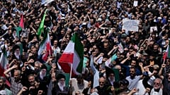 هواداران حکومت ایران در یک راهپیمایی در این کشور