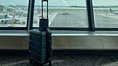 Ryanair planea aumentar las primas al personal que detecte maletas de cabina de gran tamaño