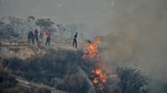 Επιχείρηση της πυροσβεστικής για την κατάσβεση της πυρκαγιάς στην Κύπρο