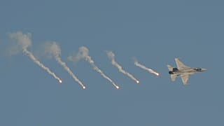 Myśliwiec F-16 podczas Air Show w Radomiu - zdjęcie poglądowe. 