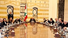  في الصورة التي نشرتها رئاسة الجمهورية، الحكومة اللبنانية تعقد جلسة برئاسة رئيس الجمهورية جوزاف عون في قصر بعبدا، الخميس 7 آب/أغسطس 2025.