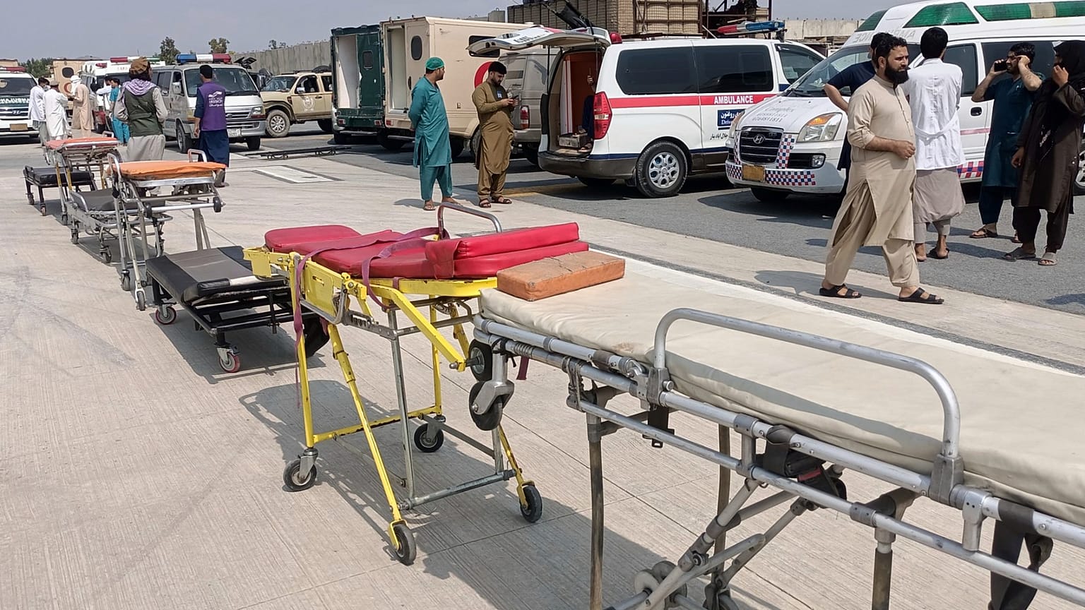 Ein Erdbeben der Stärke 6,0 hat den Osten Afghanistans erschüttert, die Behörden melden über 600 Tote.