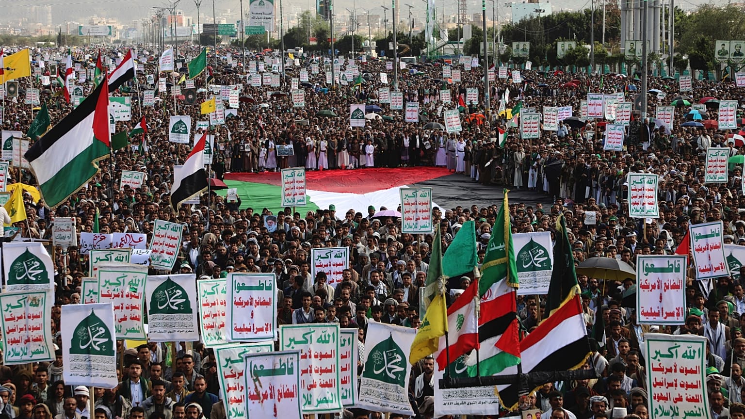 أنصار الحوثيين يشاركون في مظاهرة أسبوعية مناهضة لإسرائيل في صنعاء، اليمن، الجمعة 29 أغسطس/ آب 2025.
