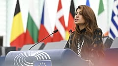Rima Hassan Fransız partisi France Unbowed ile Avrupa Parlamentosu'na seçildi