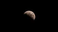 Am Sonntag ist eine totale Mondfinsternis am Himmel über Deutschland zu sehen.