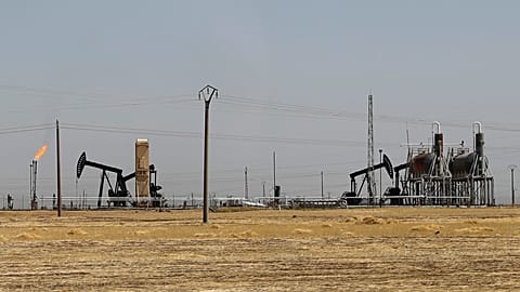 Un champ pétrolier contrôlé par les Forces démocratiques syriennes (FDS) à Rumailan, dans le gouvernorat de Hasakah, au nord-est de la Syrie, le 30 juillet 2017.