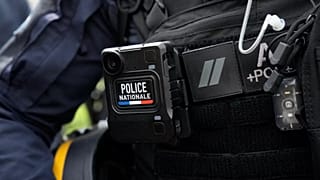 Ein Polizeibeamter in Marseille, 19. März, 2024