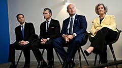 L'ambasciatore Usa alla Nato, Matthew Whitaker al centro, con i segretari Rubio e Hegseth e la capa di gabinetto della Casa Bianca Susie Wiles all'Aia (25 giugno 2025)