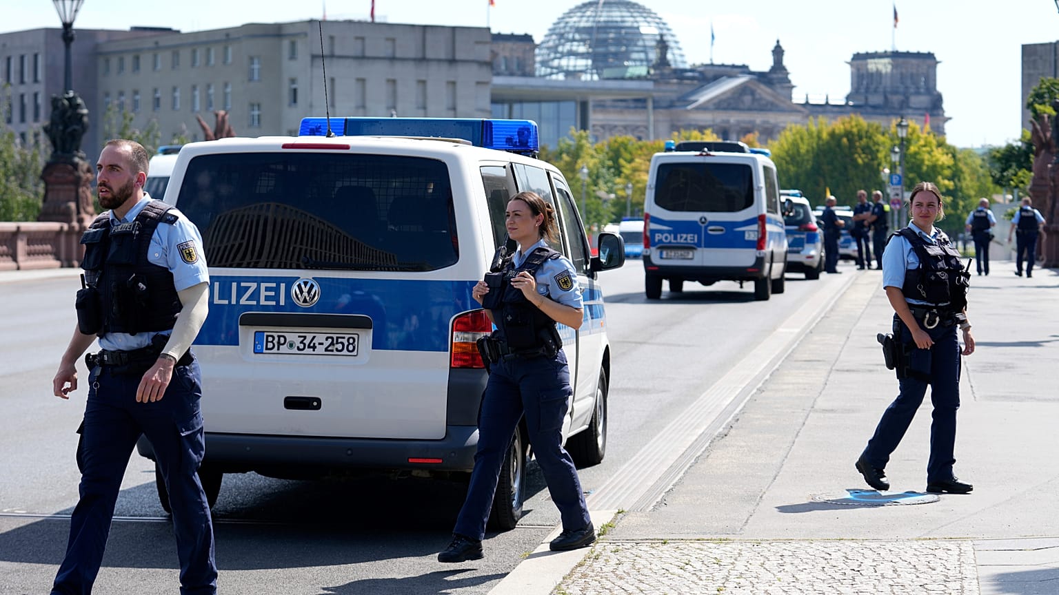 Agentes de Policía en Berlín, Alemania, el miércoles 13 de agosto de 2025.