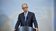 Merz nimmt nach einer Kabinettssitzung im Verteidigungsministerium in Berlin am 27. August 2025, teil.