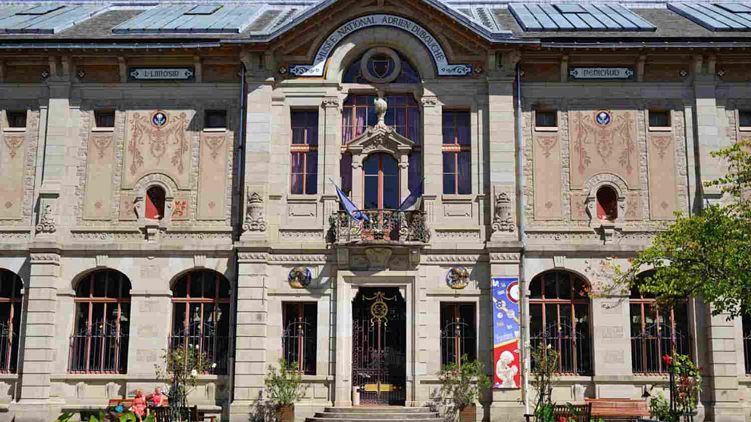 Adrien Dubouché institute