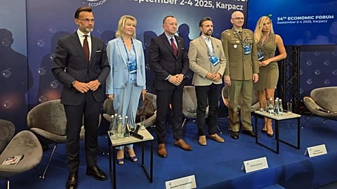Participants in the debate "Shield East - assumptions and consequences" during the 34th Economic Forum, Karpacz 5.09.2025.