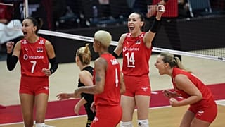 Türkiye A Milli Kadın Voleybol Takımı tarihinde ilk kez Dünya Kadınlar Voleybol Şampiyonası'nda finale yükseldi, 6 Eylül 2025.