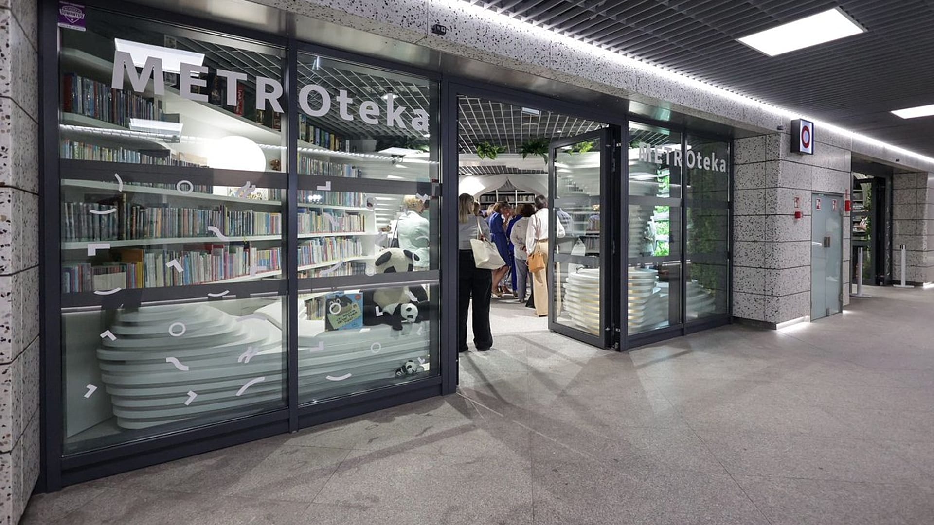 Metro Library Warsaw opens the 'Metroteka' - an innovative library housed in a metro ...