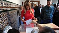Begoña Gómez, votando en un día electoral