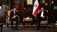 المدير العام للوكالة الدولية للطاقة الذرية رافاييل غروسي يلتقي وزير الخارجية الإيراني عباس عراقجي في طهران، إيران، الخميس 14 نوفمبر/ تشرين الثاني 2024.