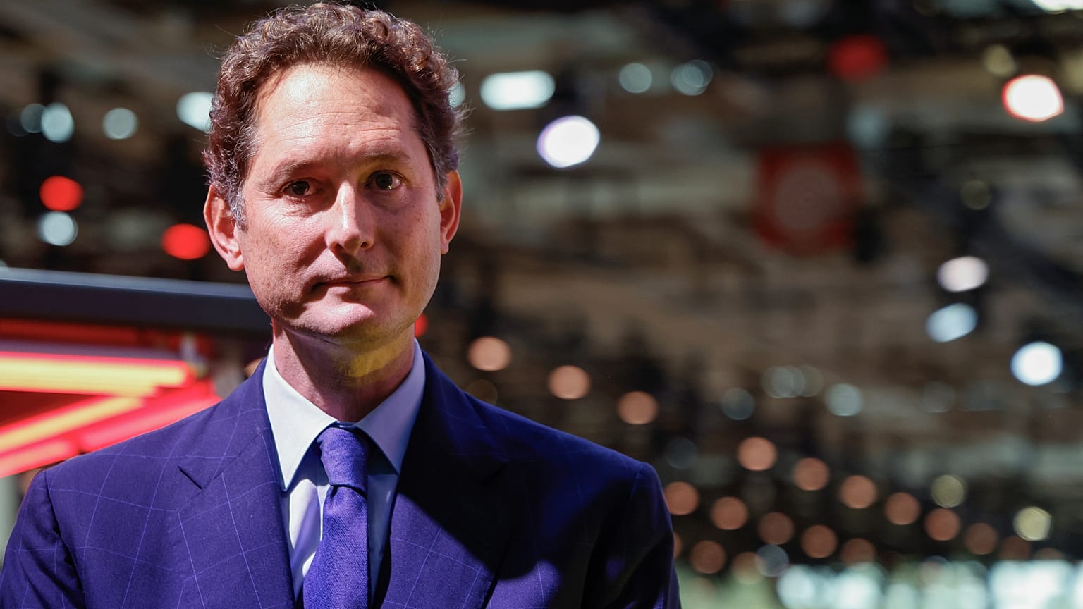 John Elkann al Salone dell'Auto di Parigi nell'ottobre 2024