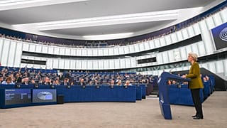 La présidente de la Commission européenne, Ursula von der Leyen, présente son discours sur l'état de l'UE devant les eurodéputés