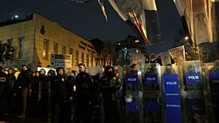 Çevik kuvvet polisi, 8 Mart Dünya Kadınlar Günü'nde İstanbul'da, 8 Mart 2024