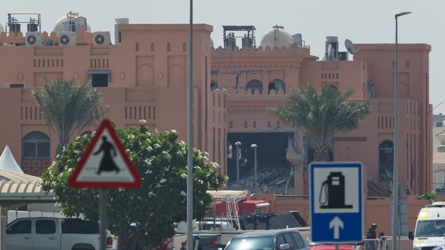 الأضرار التي خلفتها الاستهدافات الإسرائيلية لمجمع يستضيف قادة حماس في الدوحة ، قطر الأربعاء سبتمبر. 10, 2025
