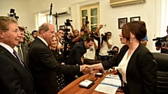 Ερσίν Τατάρ καταθέτει την «υποψηφιότητά» του