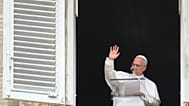 Papa Leone XIV in Piazza San Pietro durante l'Angelus