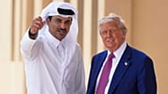 ترامپ در کنار آل ثانی در پیاگاه العدید قطر در تاریخ ۱۵ مه ۲۰۲۵