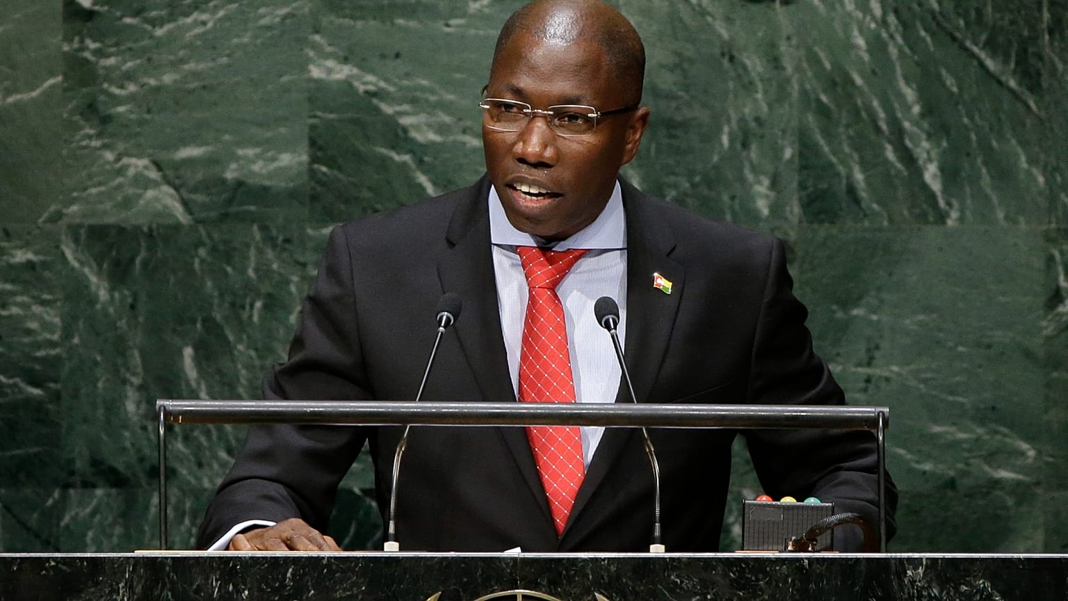 ARQUIVO (09.09.2014): Domingos Simões Pereira, então primeiro-ministro da Guiné-Bissau, toma a palavra durante a 69.ª sessão da Assembleia Geral das Nações Unidas