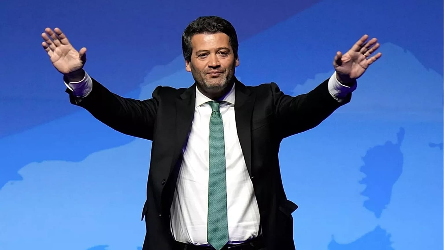 André Ventura durante un mitin en Roma en 2024
