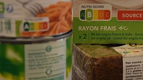 Two transparency groups are taking the European Commission to court for refusing to release documents on a shelved plan for an EU-wide nutrition label.