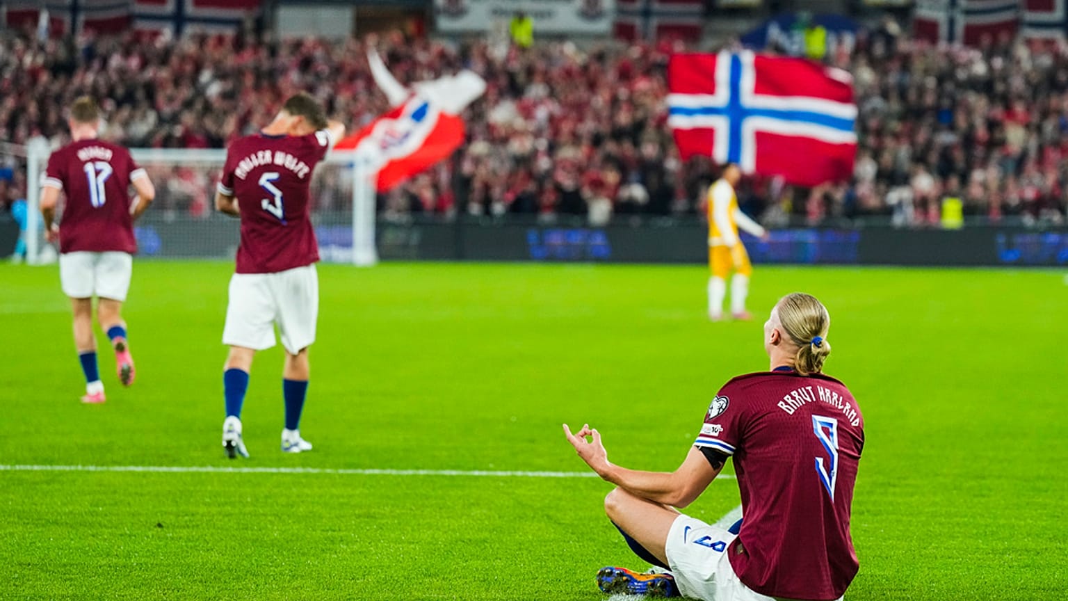 لنرويجي إيرلينج هالاند يحتفل بتسجيله خلال مباراة كرة القدم المؤهلة لكأس العالم بين النرويج ومولدوفا في ملعب أوليفال، أوسلو، الثلاثاء 9 سبتمبر 2025.