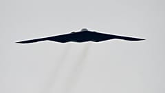 Amerikanischer B-2-Spirit-Tarnkappenbomber