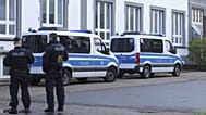 Archív fotó: rendőrök egy tavalyi solingeni házkutatásnál