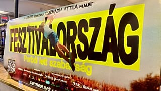 A Fesztiválország plakátja a budapesti Puskin moziban, 2025. szeptember 16-án