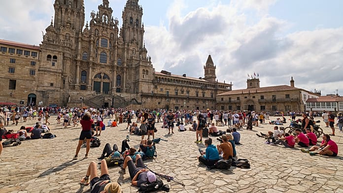 "La città ha svuotato": Santiago de Compostela combatte con una crescente pressione di Abelgo 1 696x392 cmsv2 fadd5f7e b5f9 57d3 95f3 ed0426308182 9469368