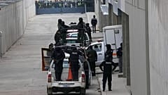 Polizei wacht am Eingang des Del Sur Krankenhauses 06.09.2023
