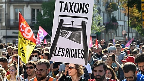 Propozycja opodatkowania bogatych we Francji napędza debatę polityczną